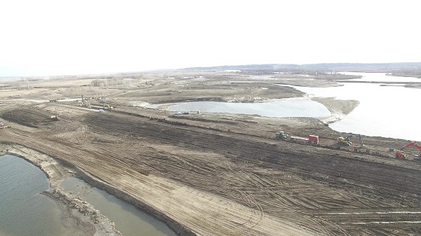 APTIM is providing time-critical L-575 levee repairs for USACE Omaha District along the Missouri River to mitigate damage caused by record flooding.